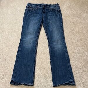 Vintage Miss Me Boot cut jeans with 3 zipper 
Pockets size 30 X 34